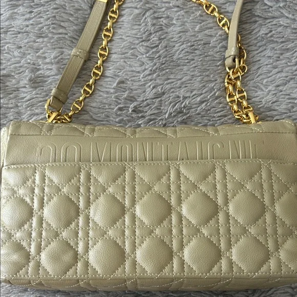 Elegant Taupe Quilted Shoulder Bag - Picture 9 of 9